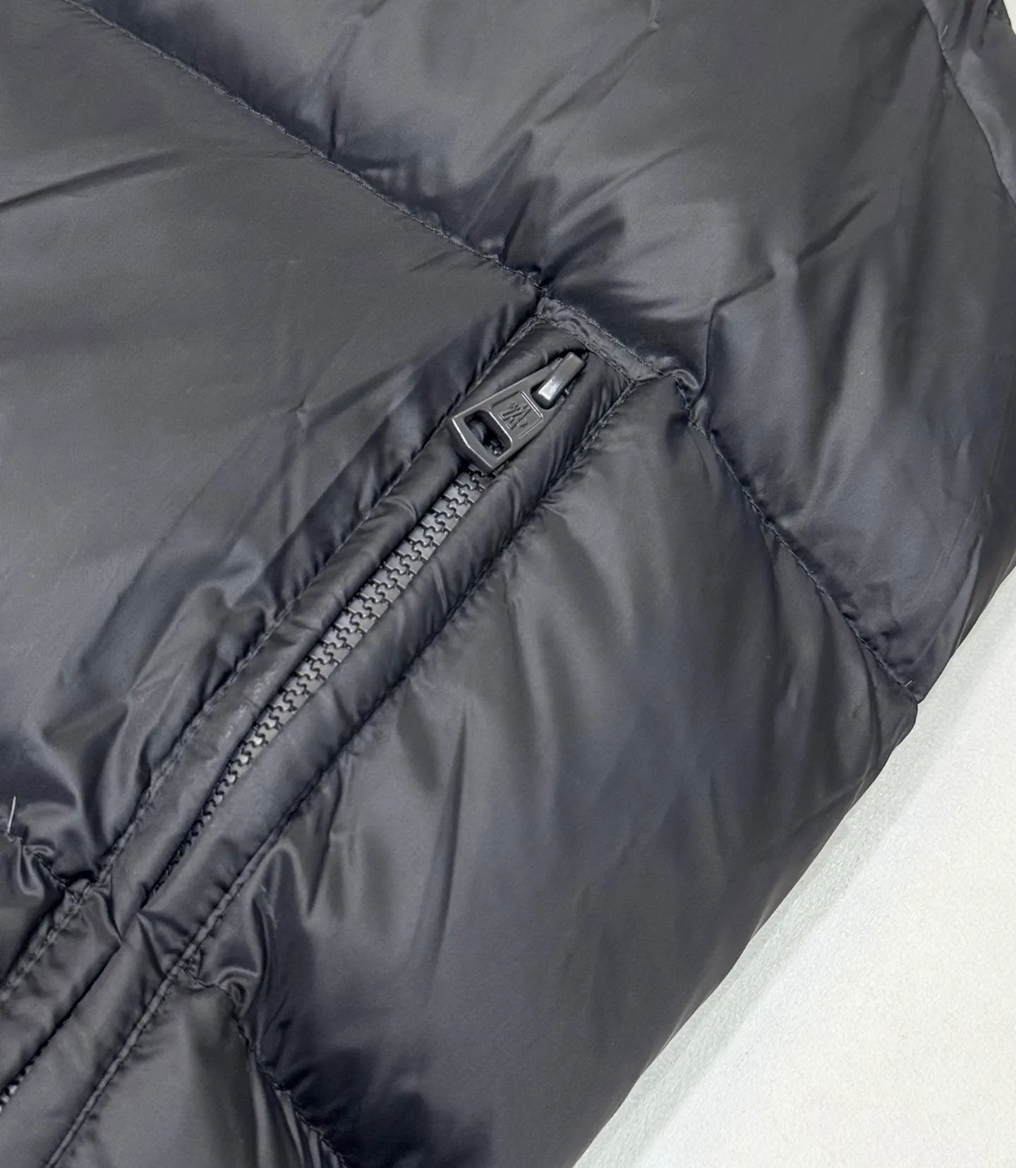 P390 Premium 2026 Original 90 ！ Premium ， ， ， ， ， ， ， 。 ， 。 ， ， ， 。 Size：M-3XL